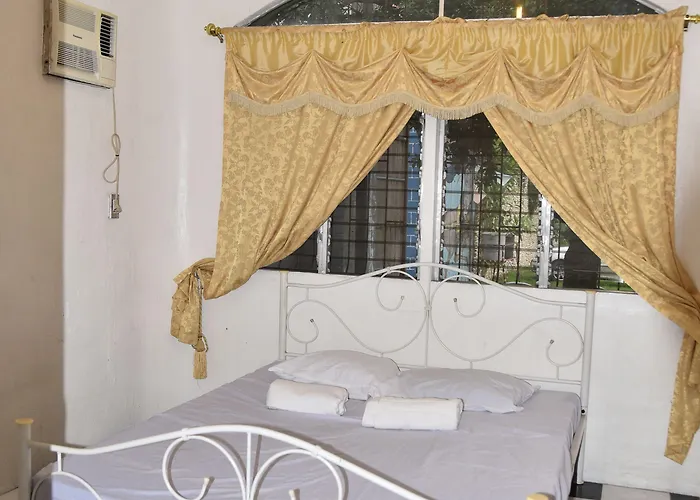 King Arthur's Place Hotel Alcoy